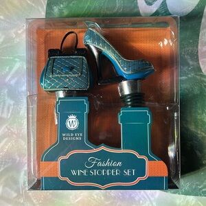 Wild Eye Designs Fashion Wine Stopper 2 Piece Set